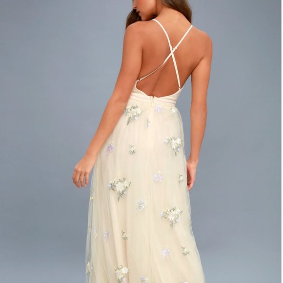 Lulu's Embroidered Cream MaxiDress - for Wedding Rehearsal or Engagement photos! - Picture 3 of 7